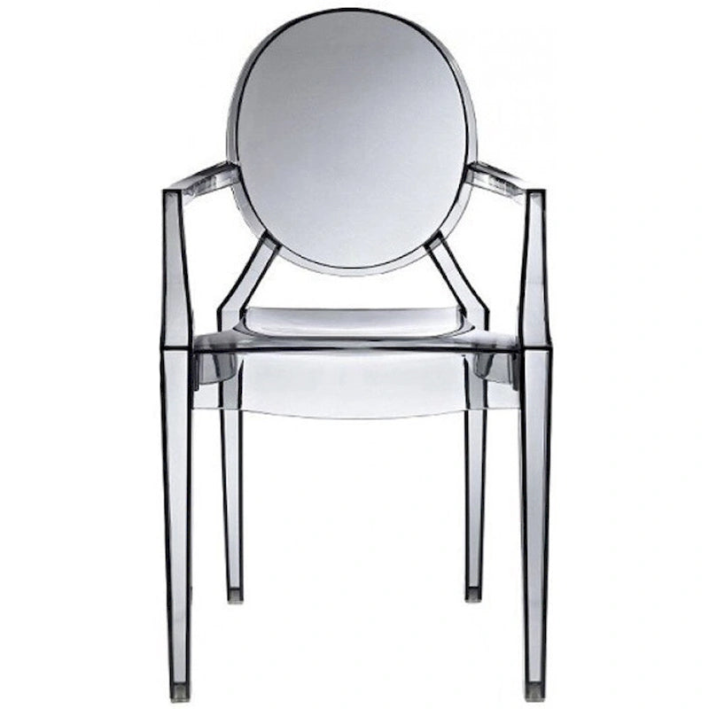 Chaises empilables en acrylique transparent