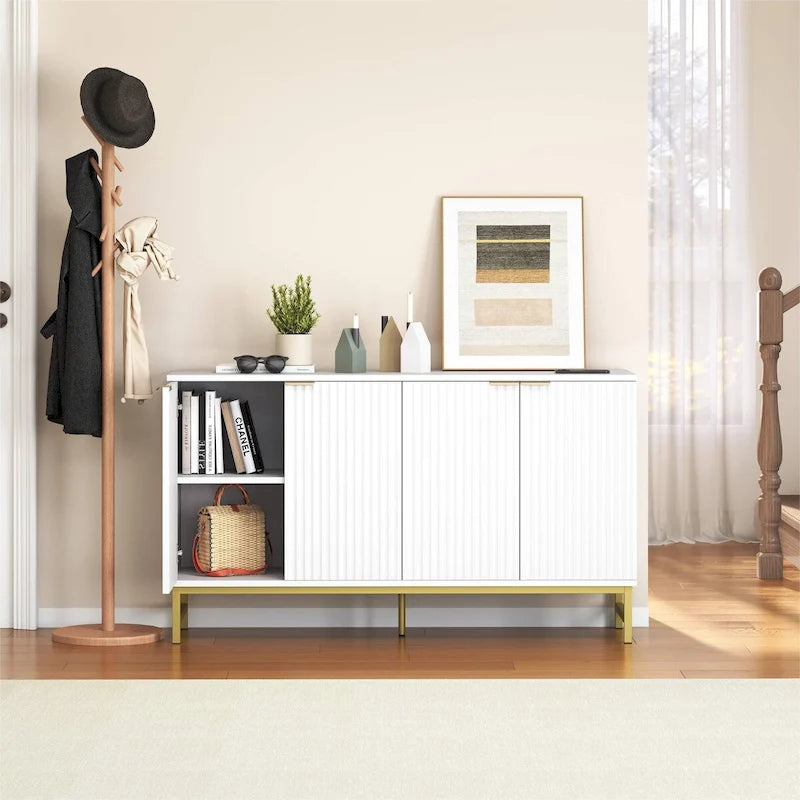 Bahut de cuisine avec portes à motifs ondulés