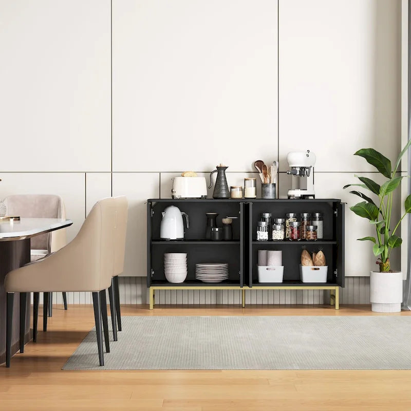 Bahut de cuisine avec portes à motifs ondulés
